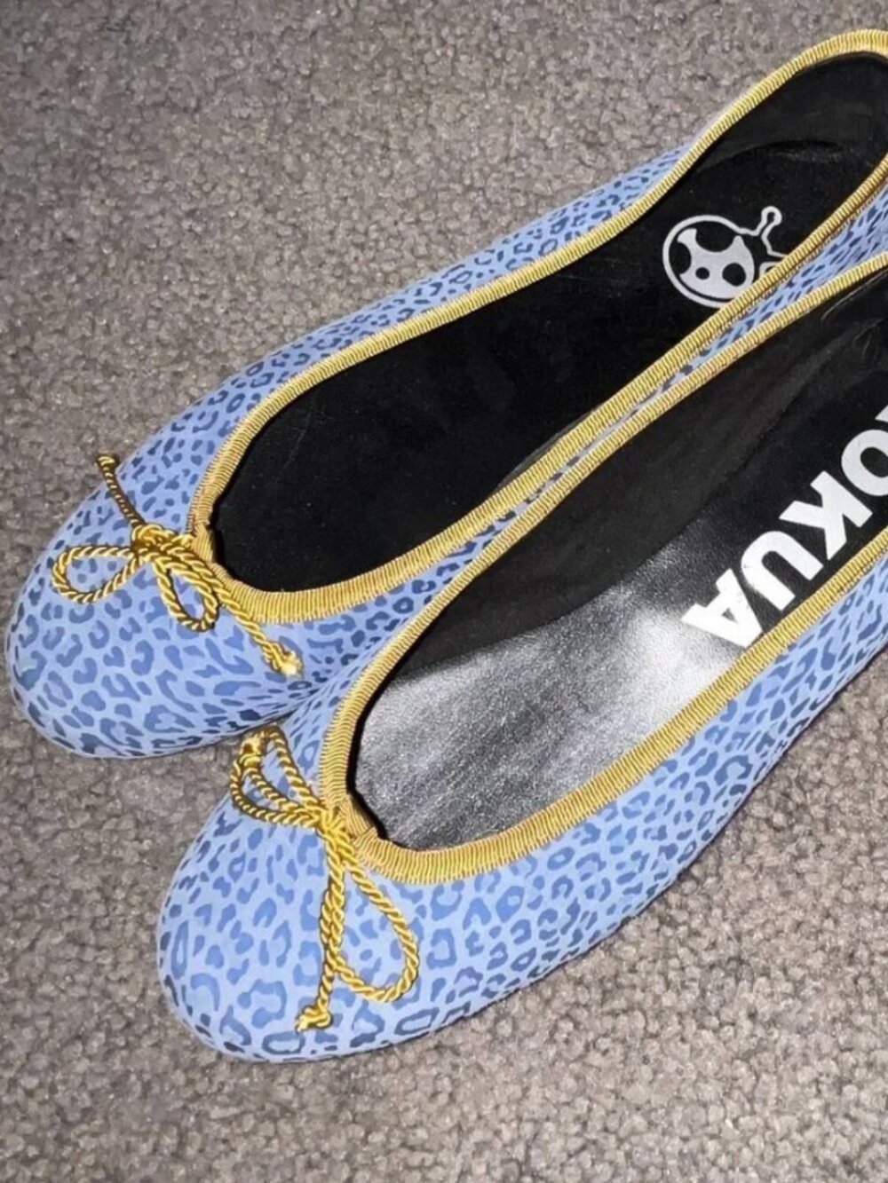 KOKUA Brand New Light Blue Leopard Animal print gold trim ballet flats EU 40